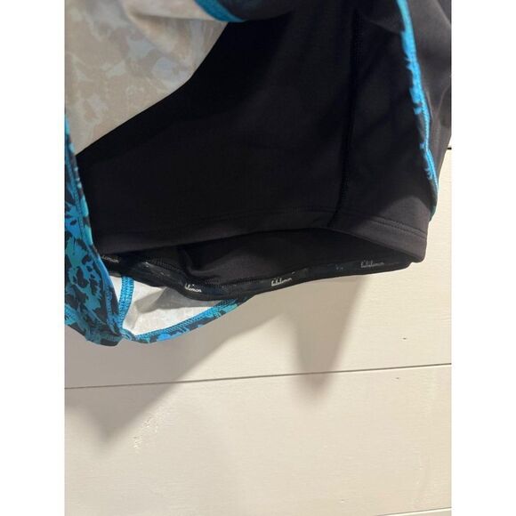 Lululemon Meshed Up Lined Shorts Blue Yoga Running Gym Sz 8 - Picture 2 of 7